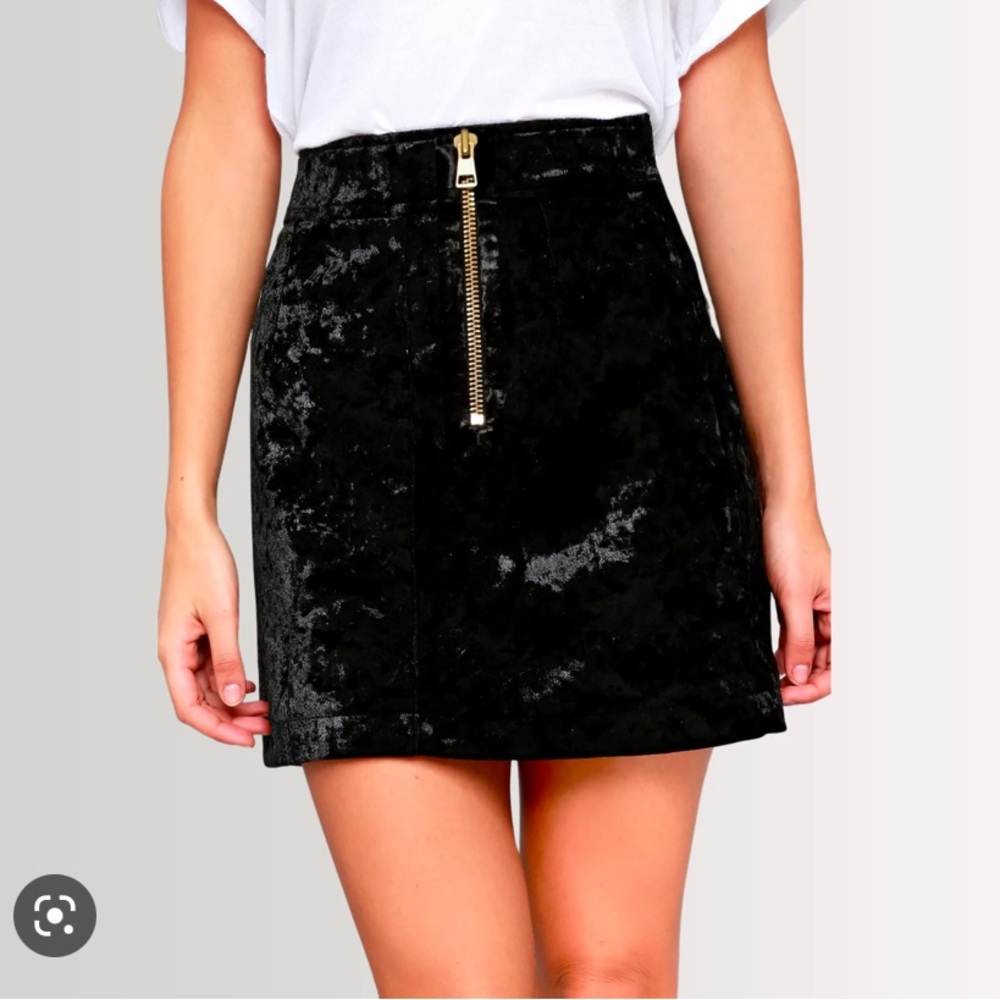 & Other Stories Black Velvet Neoprene Feel Mini Skirt with Zipper